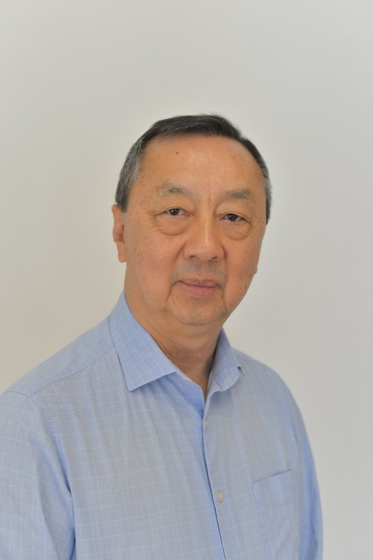 LUIS YU